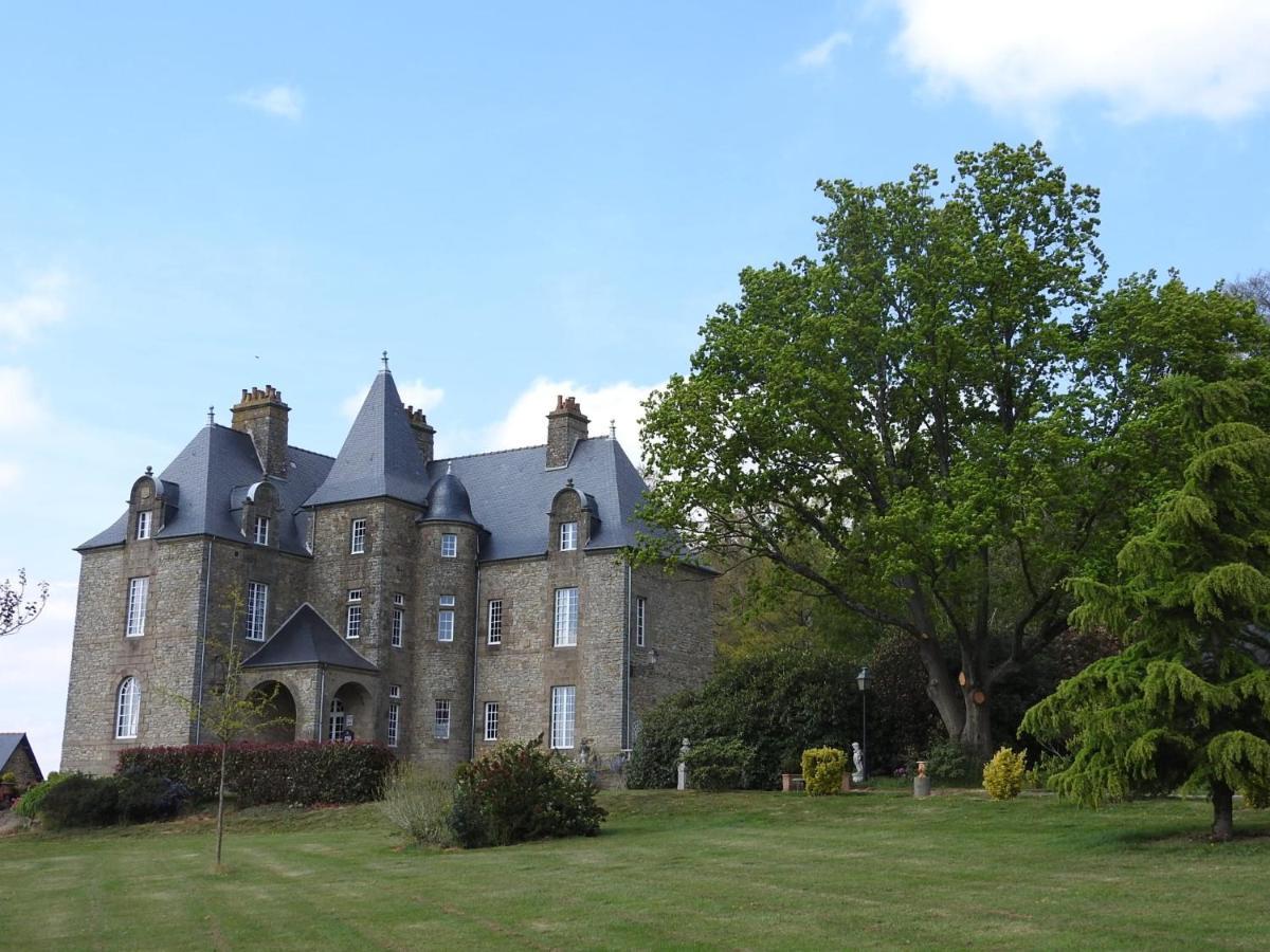 Chateau De Montbrault Fleurigne Luaran gambar
